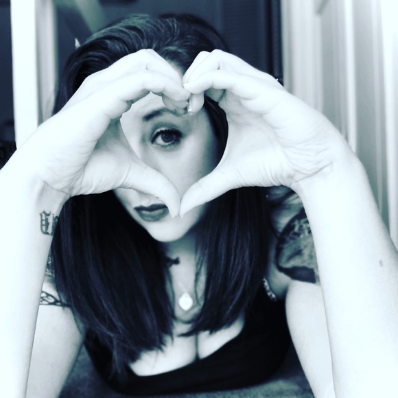 Meet your Posher, Rebecca - Picture 5 of 7